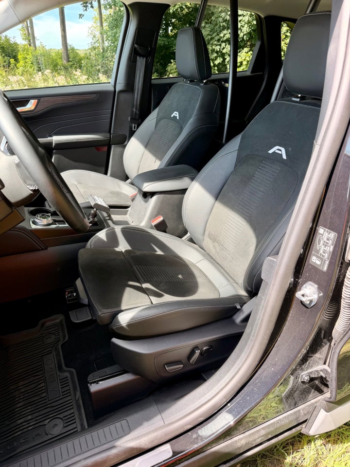 Ford Kuga 2,5 PHEV Active X CVT Van 5d