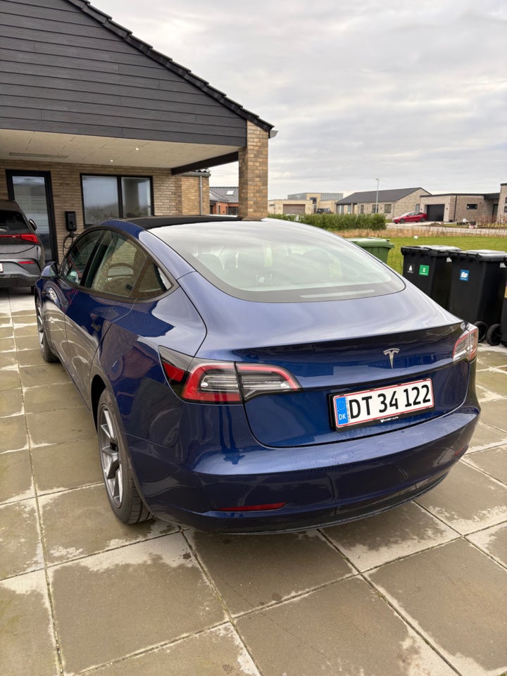 Tesla Model 3 Standard Range+ RWD 4d