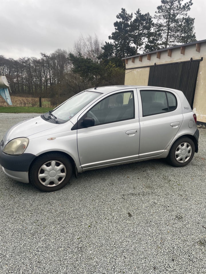 Toyota Yaris 1,0 Luna Komfort 5d
