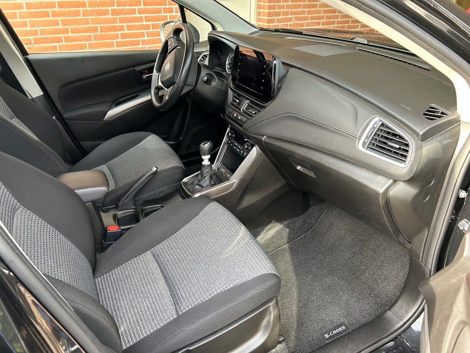 Suzuki S-Cross 1,4 mHybrid Active 5d