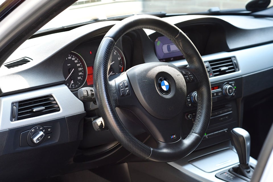BMW 325i 3,0 Touring Steptr. 5d