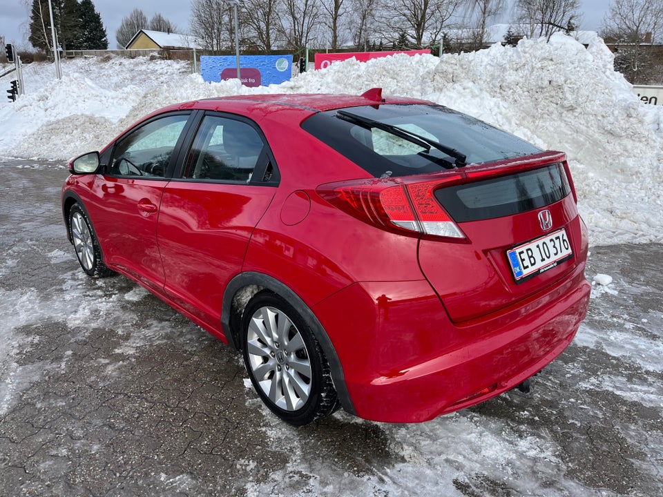 Honda Civic 1,8 i-VTEC Sport 5d