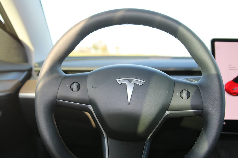 Tesla Model 3 Performance AWD 4d