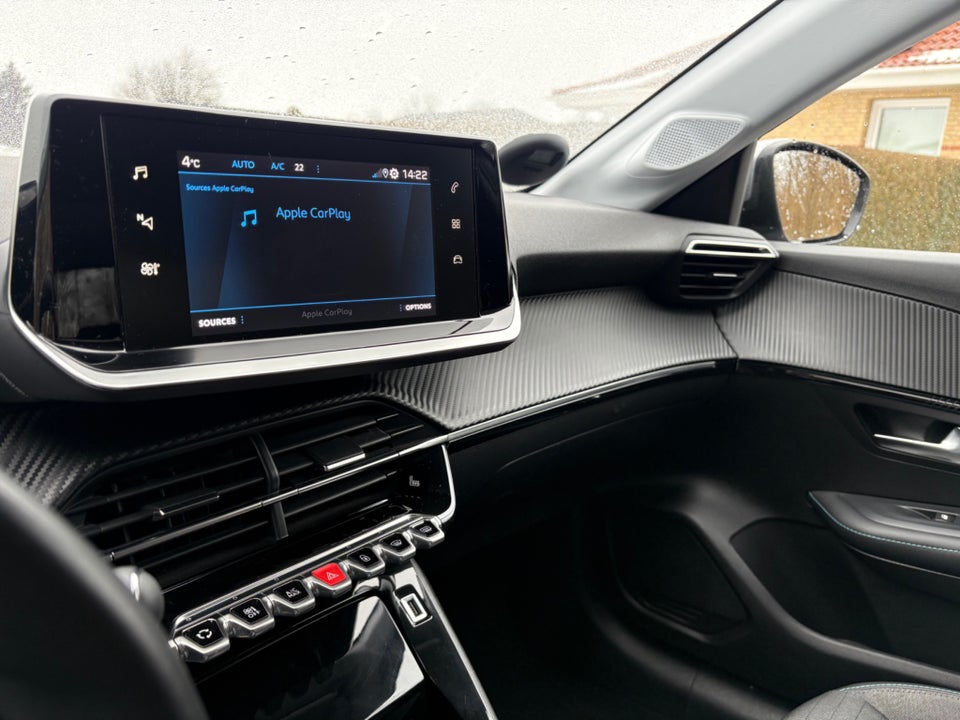 Peugeot 208 1,2 PureTech 100 Evolution EAT8 5d