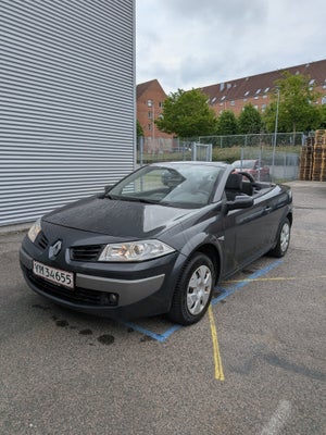 Renault Megane II 1,6 CC 2d