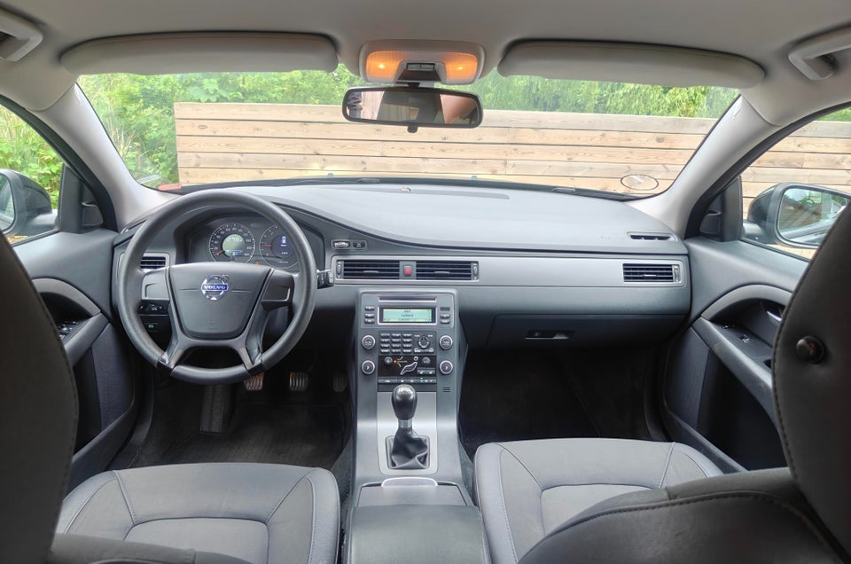 Volvo V70 2,0 D3 163 5d