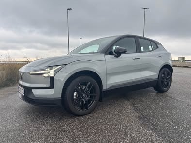 Volvo EX30  Extended Range Plus 5d