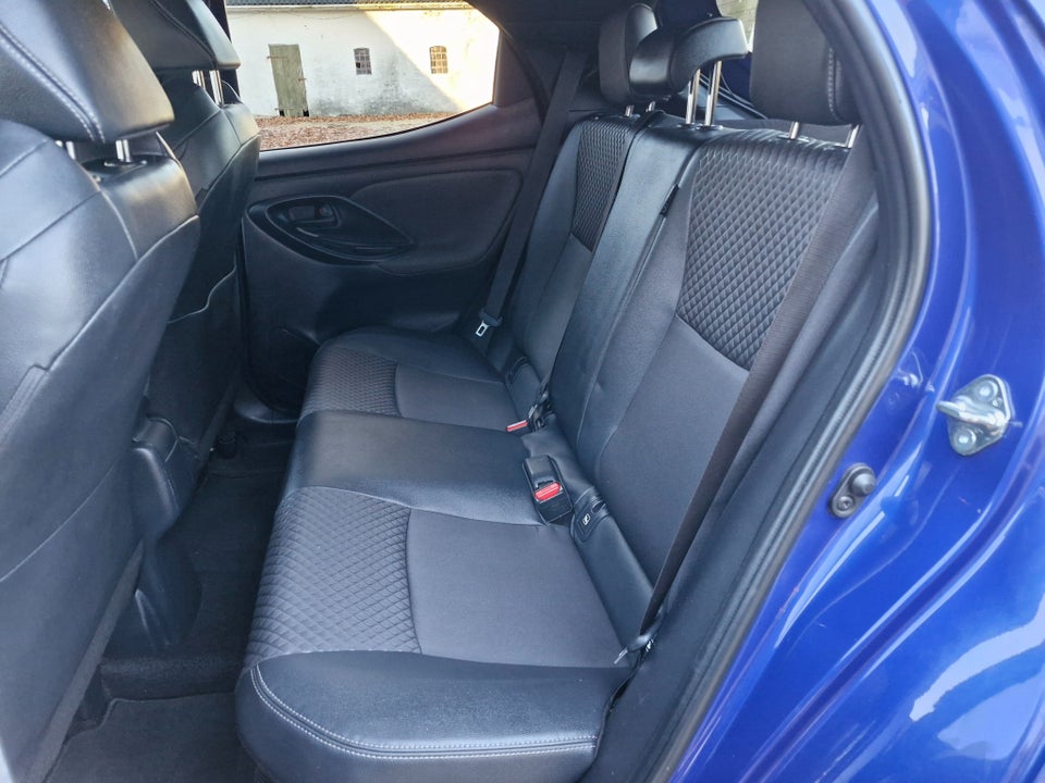 Toyota Yaris 1,5 Hybrid H3 Smart Design e-CVT 5d