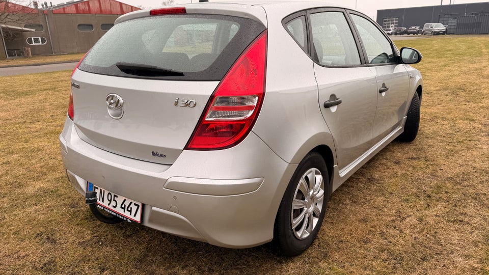 Hyundai i30 1,6 CRDi 90 Blue Drive 5d
