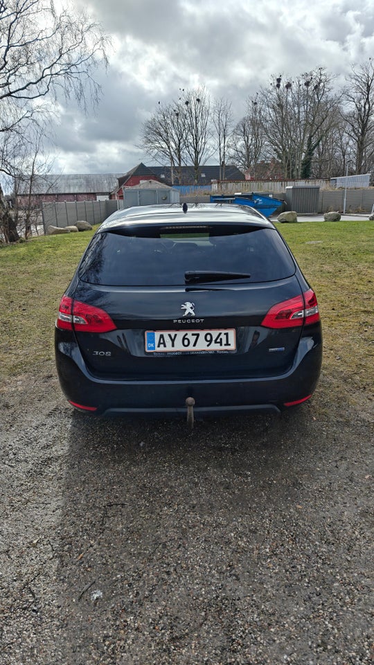 Peugeot 308 1,6 BlueHDi 120 Allure 5d