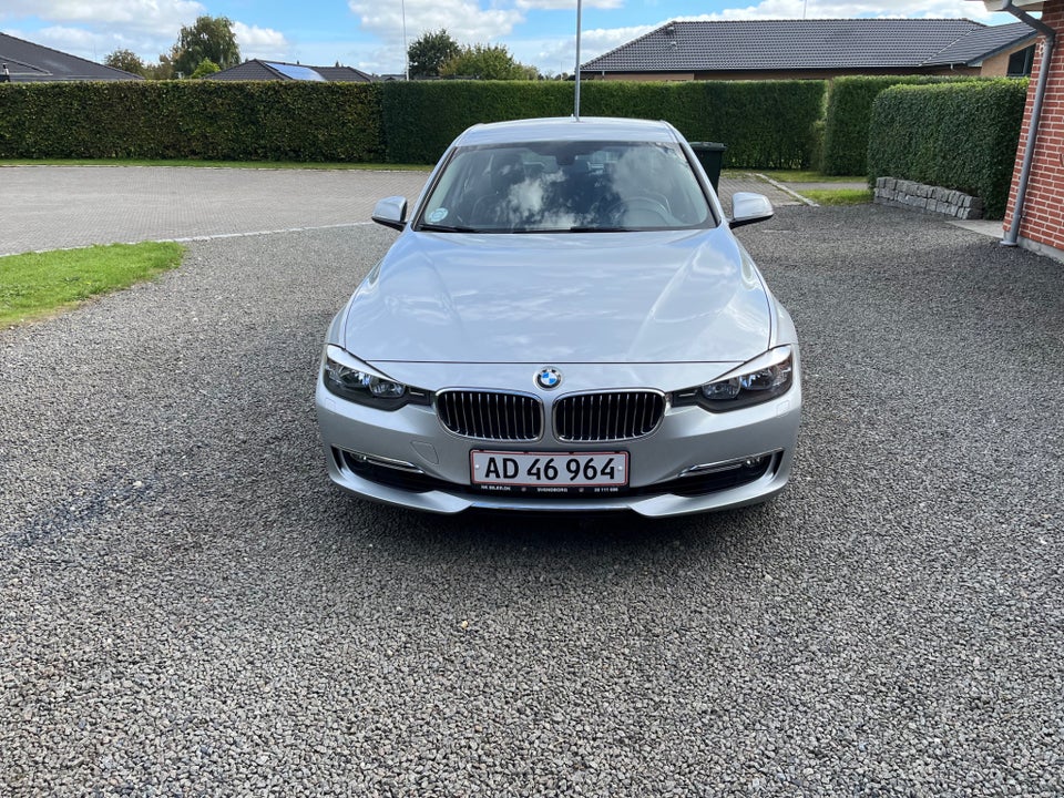 BMW 320i 2,0 aut. 4d