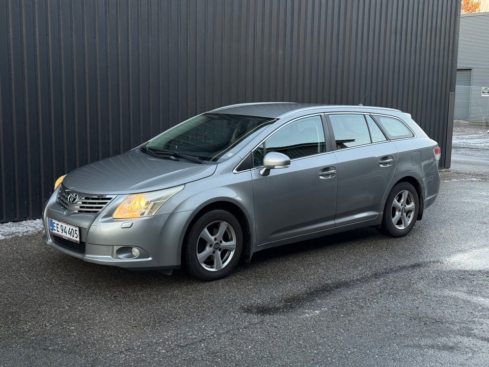 Toyota Avensis 1,6 VVT-i TX stc. 5d