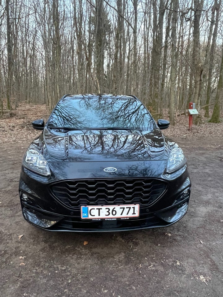 Ford Kuga 2,5 PHEV ST-Line CVT 5d