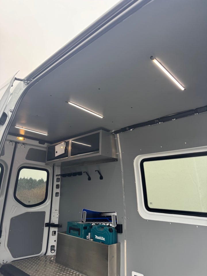 Mercedes Sprinter 317 2,0 CDi A2 Kassevogn SELECT RWD