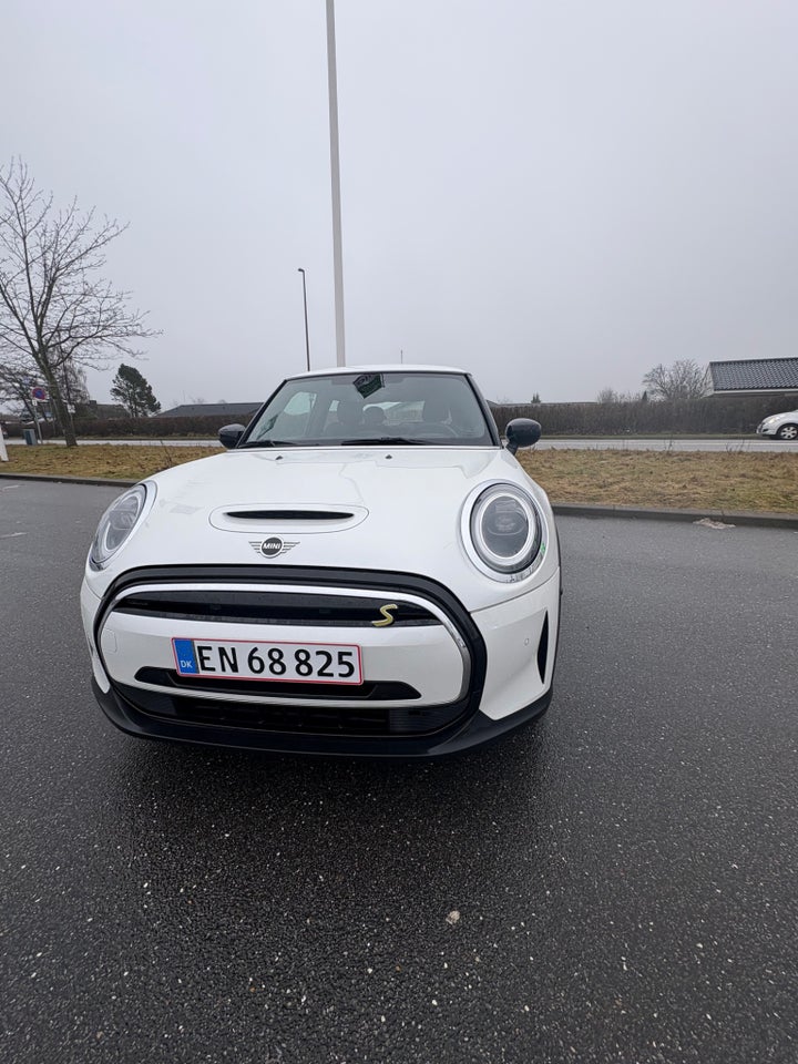 MINI Cooper SE Maximise 3d