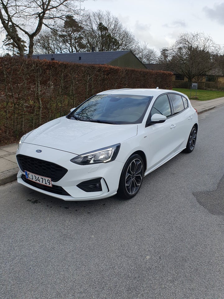 Ford Focus 1,0 EcoBoost ST-Line 5d