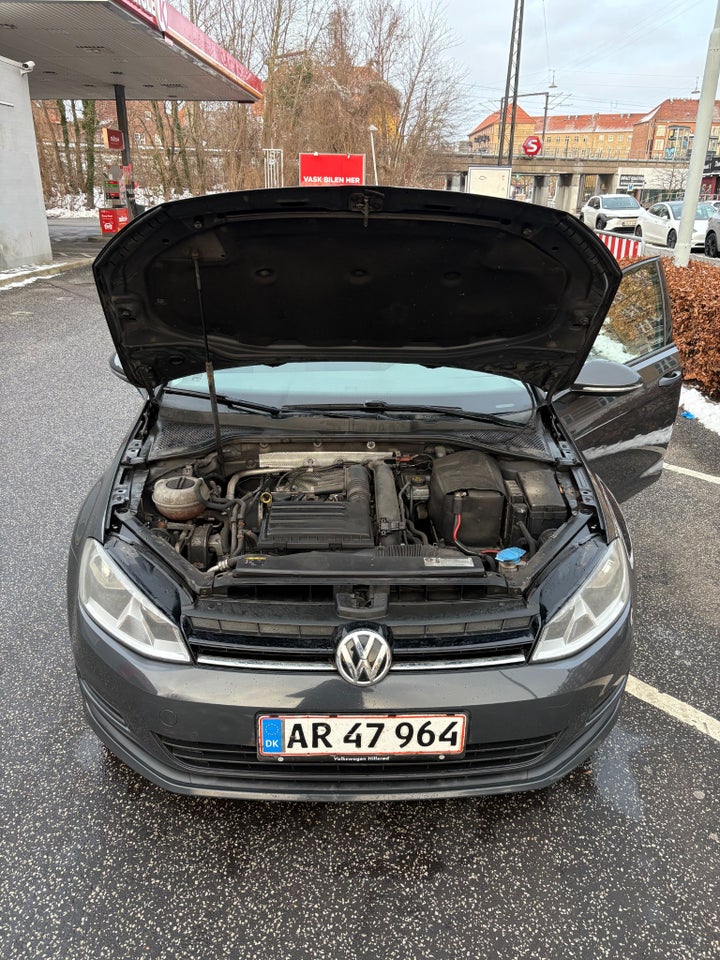VW Golf VII 1,2 TSi 85 Startline BMT 5d
