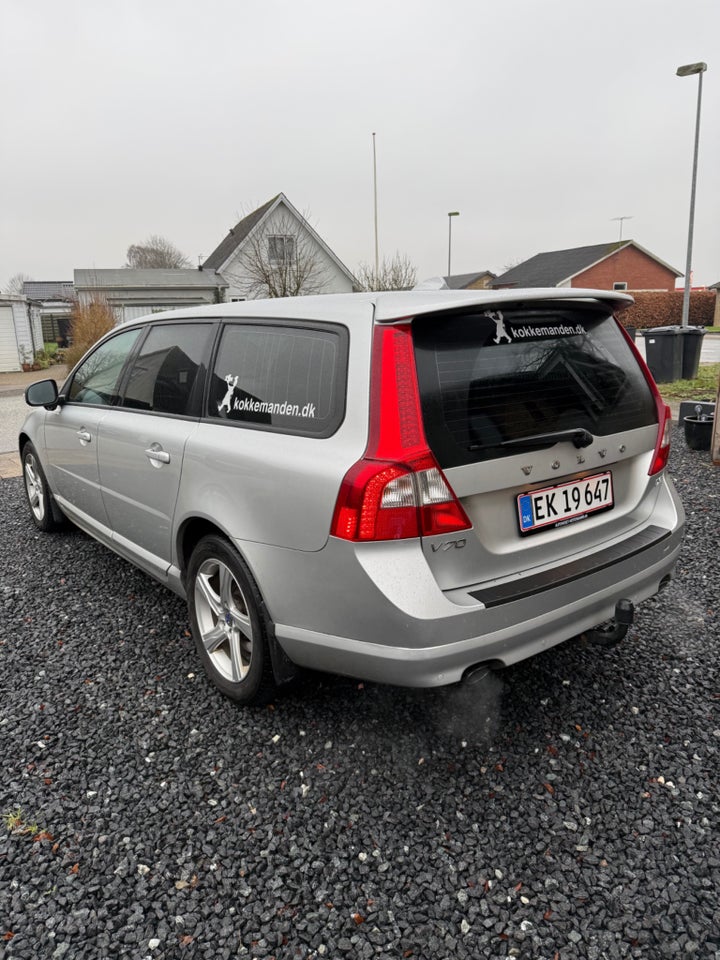 Volvo V70 2,4 D5 205 Summum aut. 5d