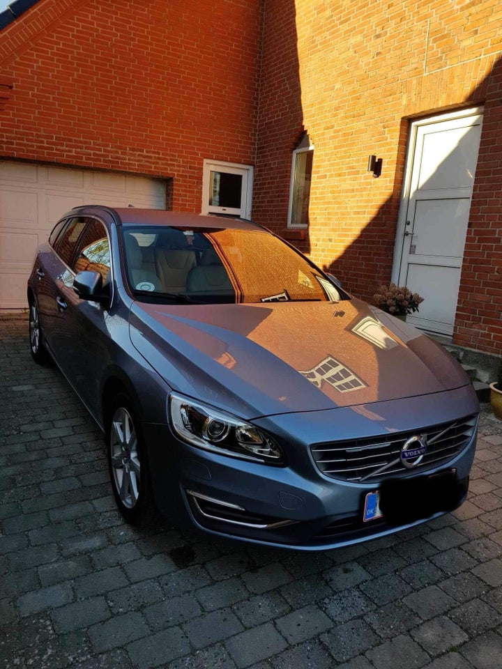 Volvo V60 2,0 D4 190 Momentum aut. 5d