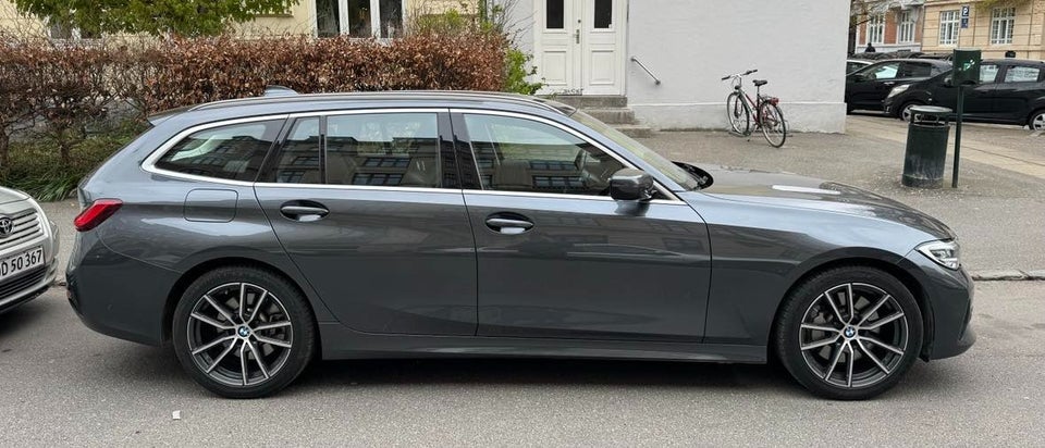 BMW 330i 2,0 Touring Sport Line aut. 5d