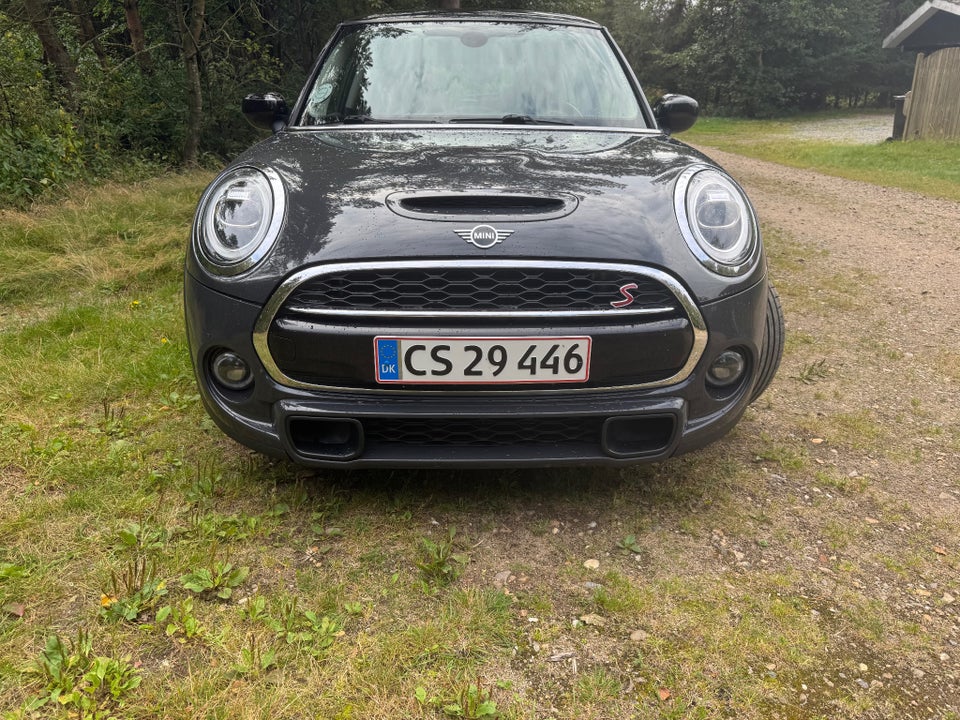 MINI Cooper S 2,0 Essential aut. 3d