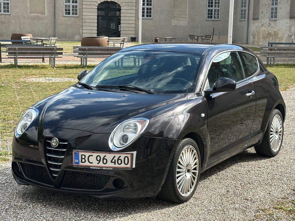 Alfa Romeo MiTo 1,4 TB 155 Distinctive 3d