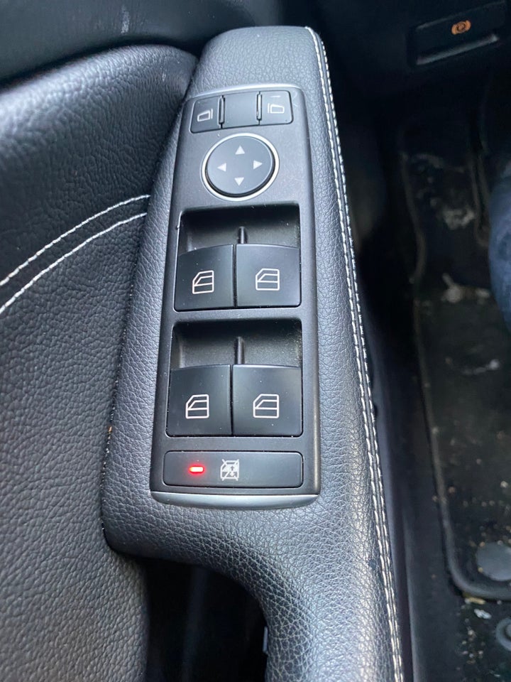 Mercedes A180 1,5 CDi Urban 5d