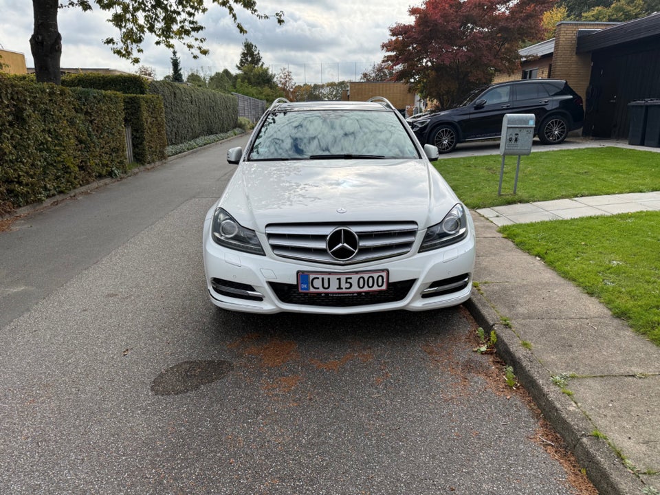 Mercedes C220 2,2 CDi Avantgarde stc. aut. 5d