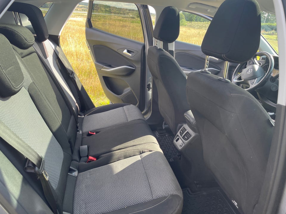 Opel Grandland X 1,2 T 130 Enjoy 5d