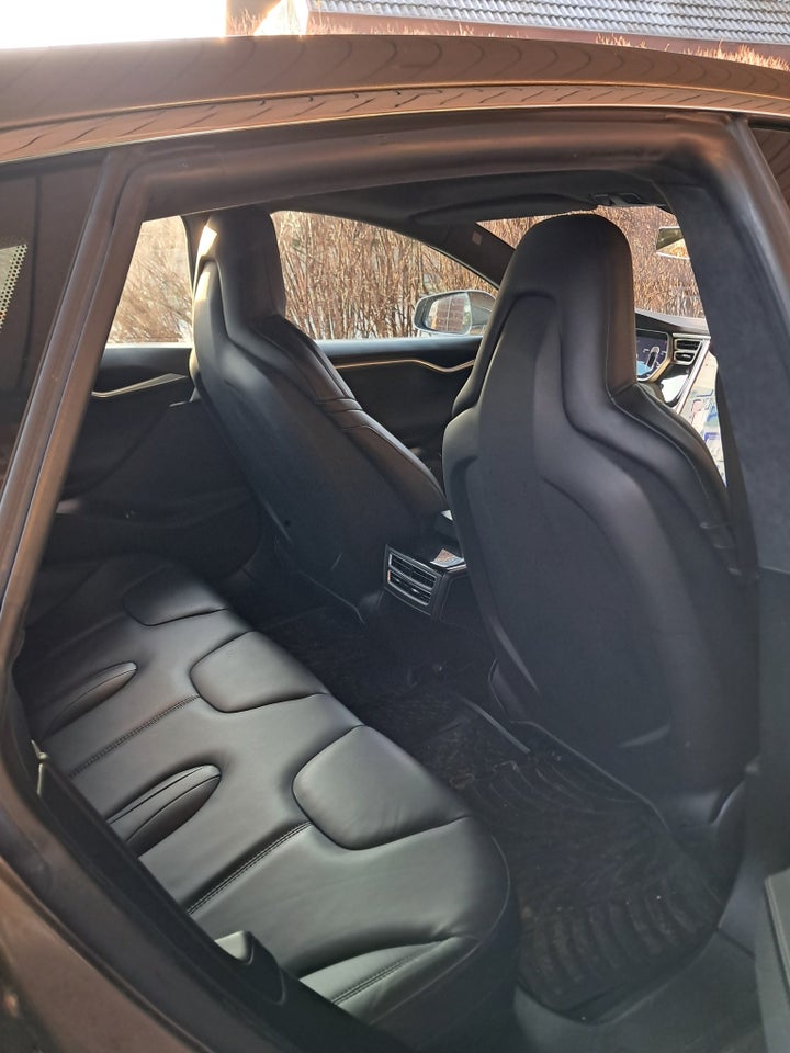 Tesla Model S 70D 5d