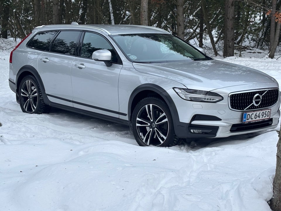 Volvo V90 CC 2,0 D4 190 Pro aut. AWD 5d