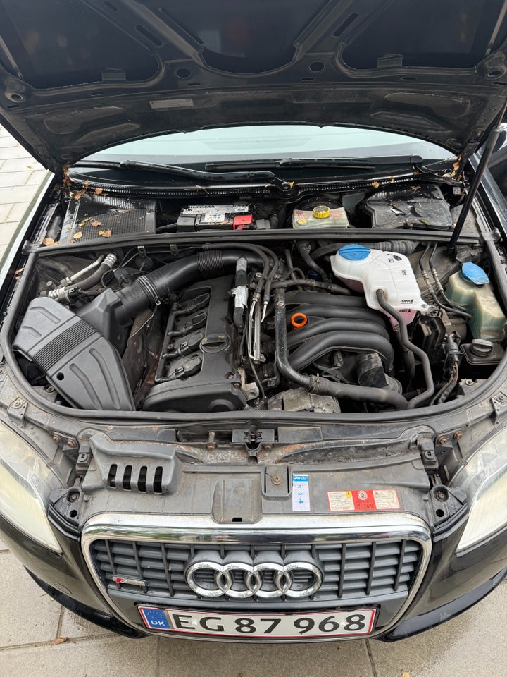 Audi A4 2,0 S-line 4d