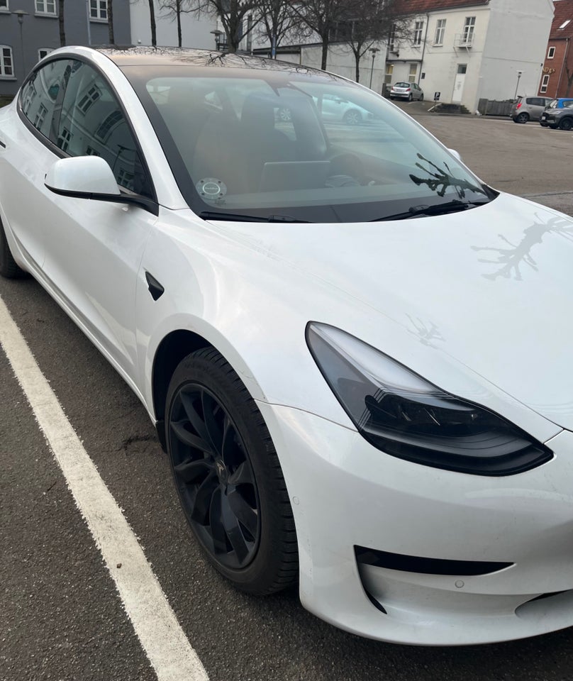 Tesla Model 3 RWD 4d