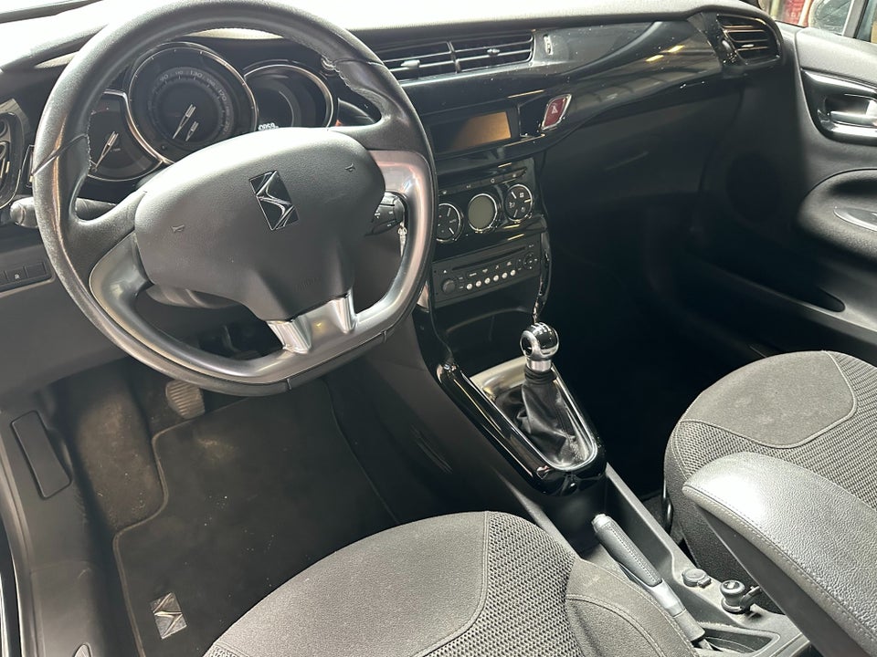 Citroën DS3 1,2 VTi 82 Design Cabrio 2d