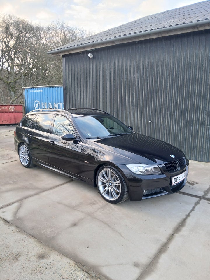 BMW 330i 3,0 Touring Steptr. 5d