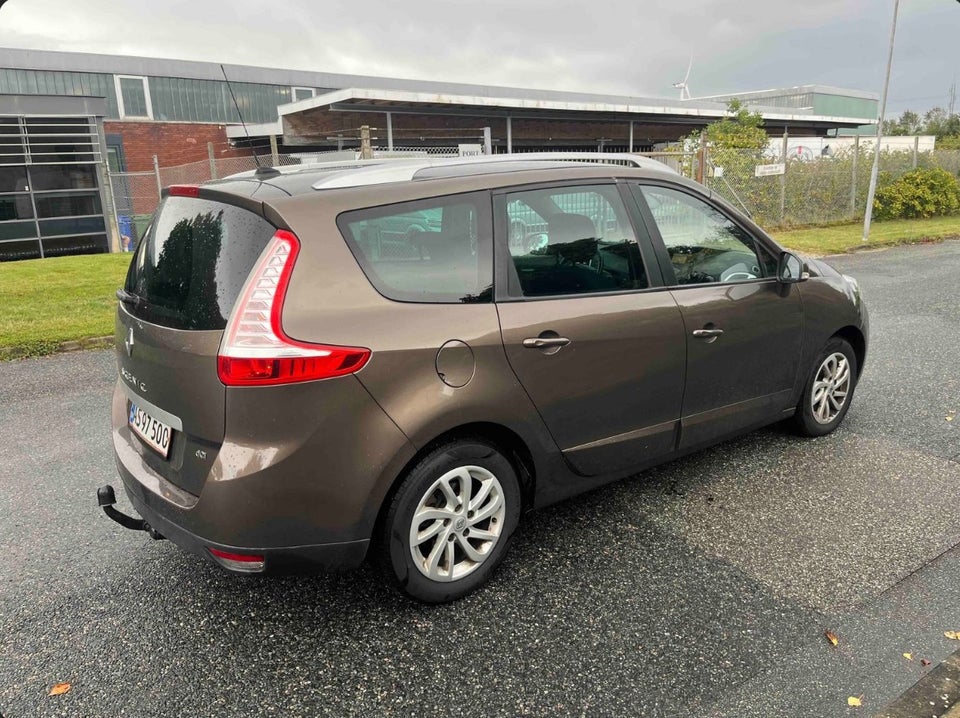 Renault Grand Scenic III 1,5 dCi 110 Dynamique aut. 7prs 5d