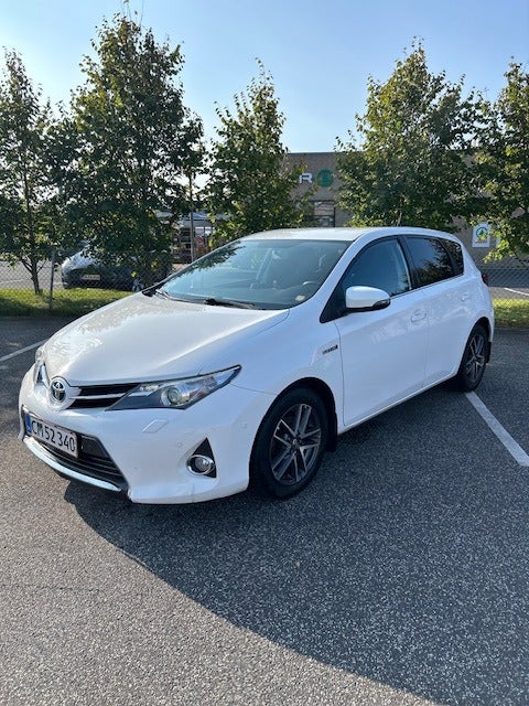 Toyota Auris 1,8 Hybrid H2 Premium Comfort CVT 5d