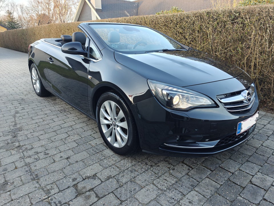 Opel Cascada 1,6 T 170 Cosmo 2d