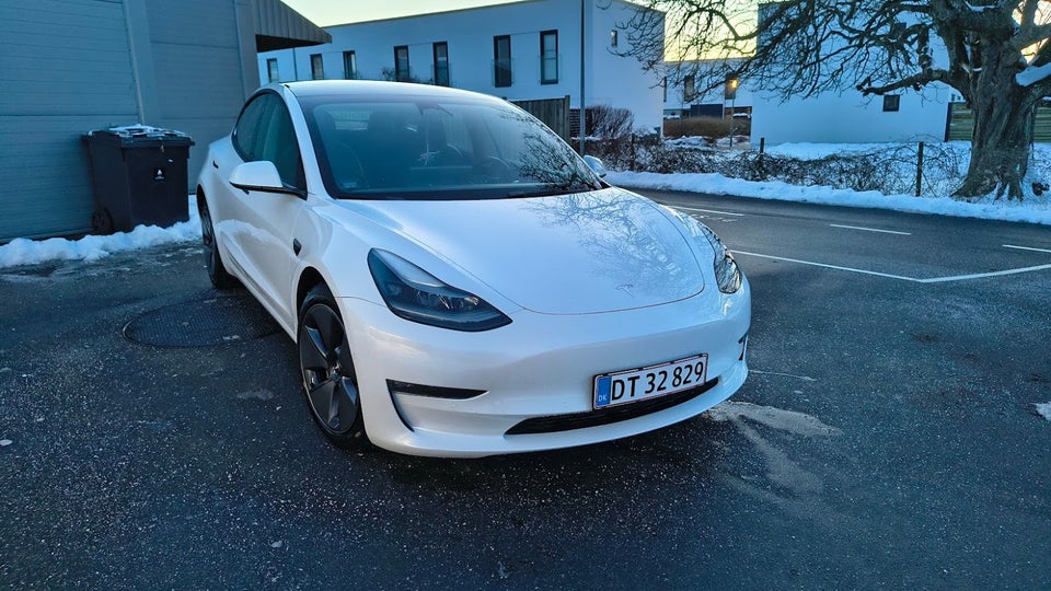 Tesla Model 3 Long Range AWD 4d