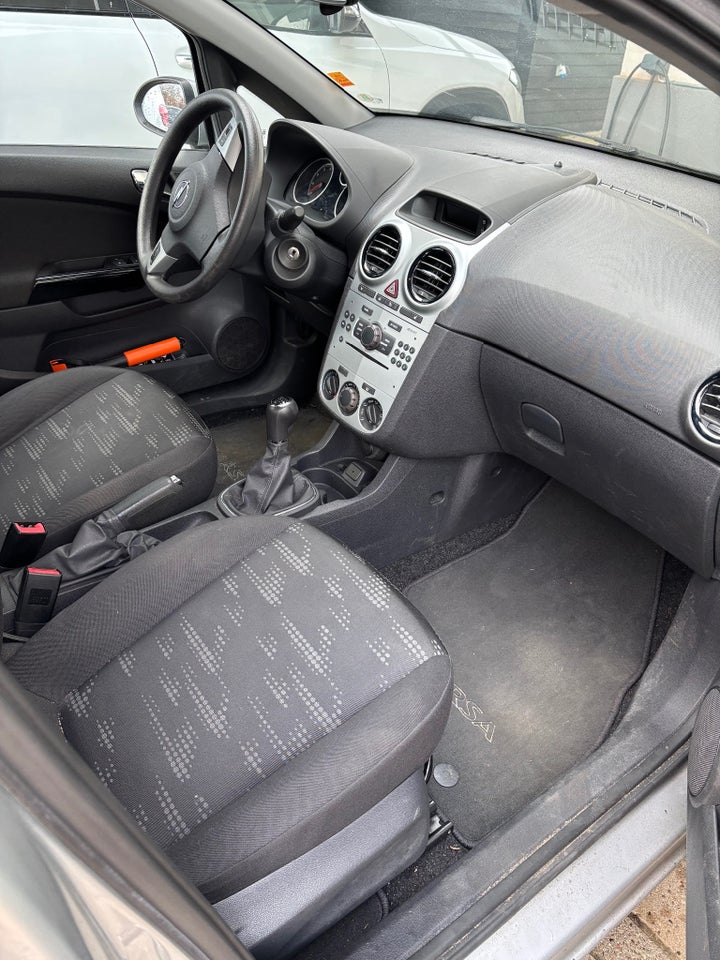 Opel Corsa 1,0 12V Enjoy 5d