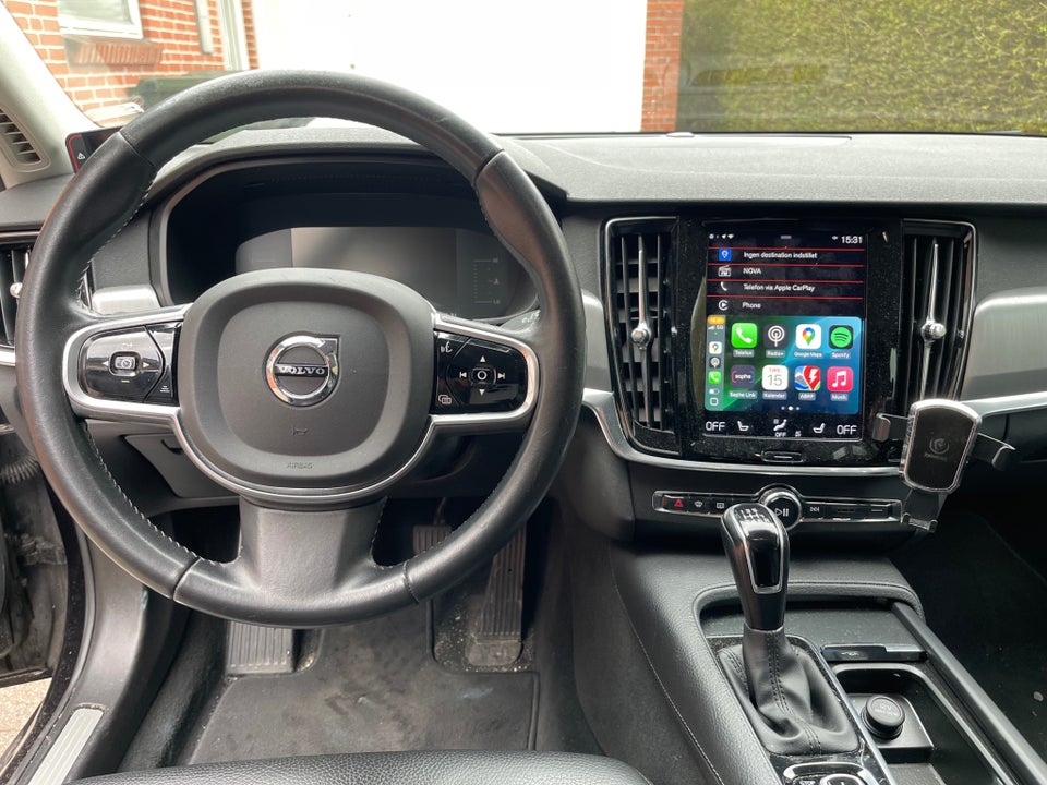 Volvo V90 2,0 D4 190 Momentum 5d