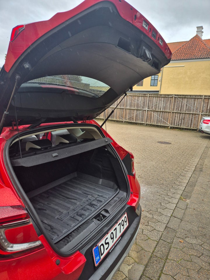Renault Captur 1,6 E-Tech Intens 5d
