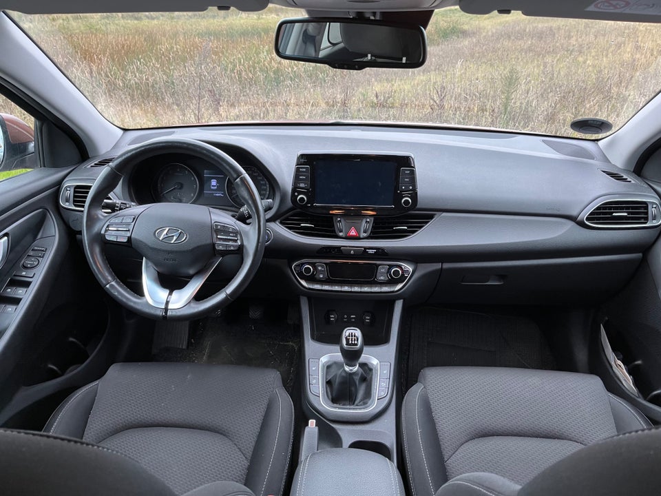 Hyundai i30 1,0 T-GDi Premium stc. 5d