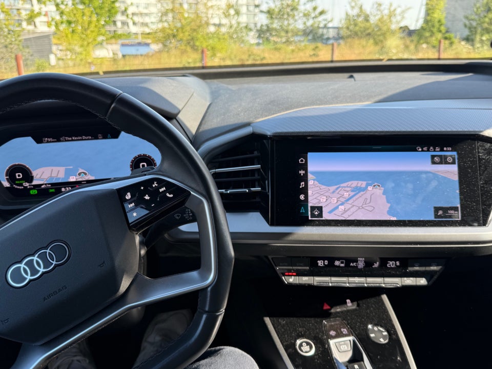 Audi Q4 e-tron 40 Attitude S-line 5d