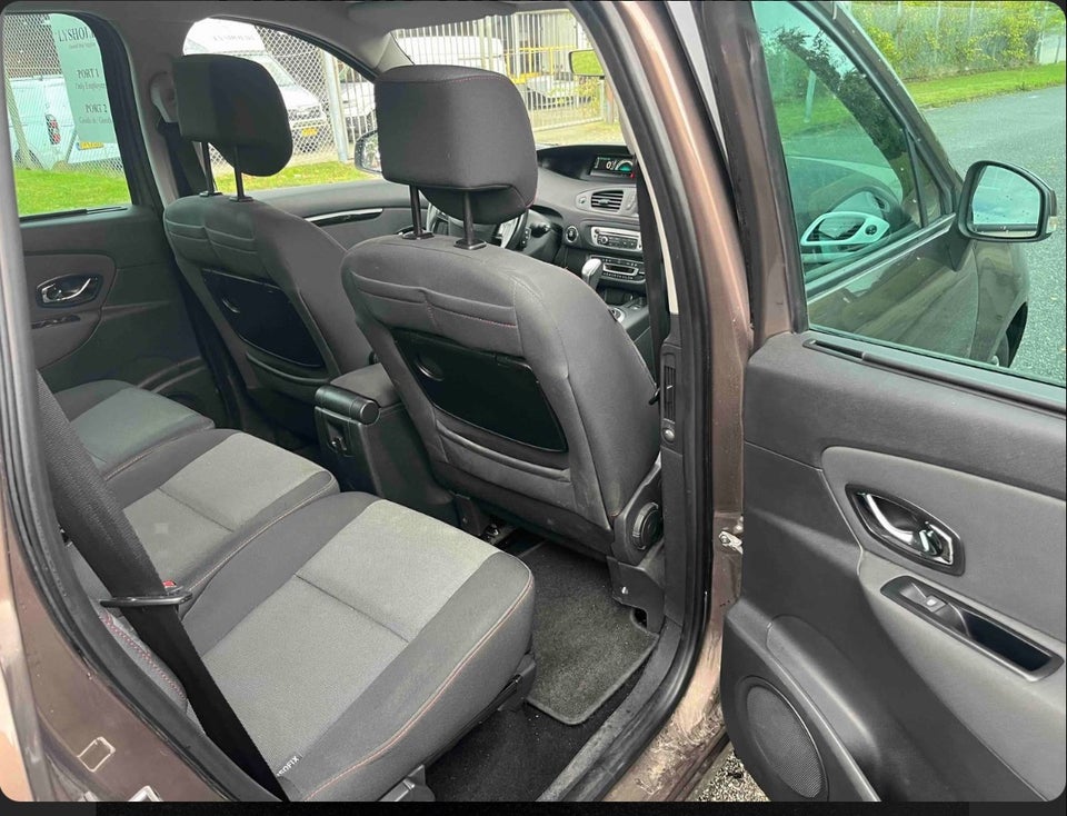 Renault Grand Scenic III 1,5 dCi 110 Dynamique aut. 7prs 5d