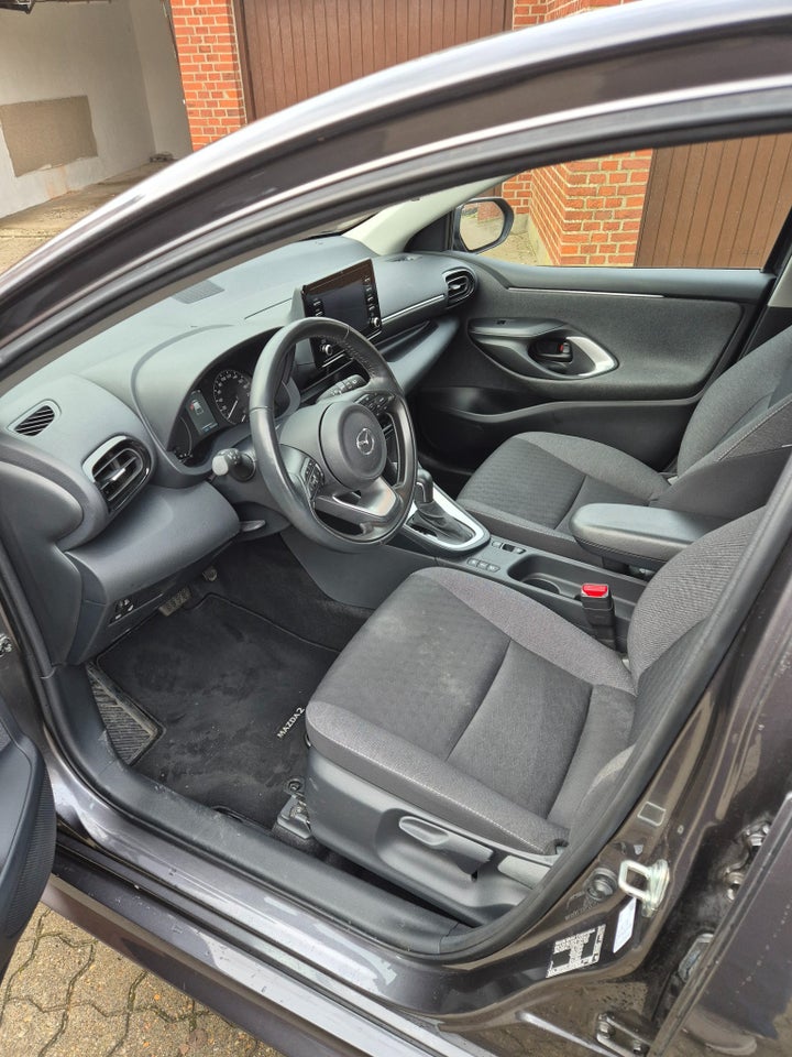 Mazda 2 1,5 Hybrid Pure CVT 5d