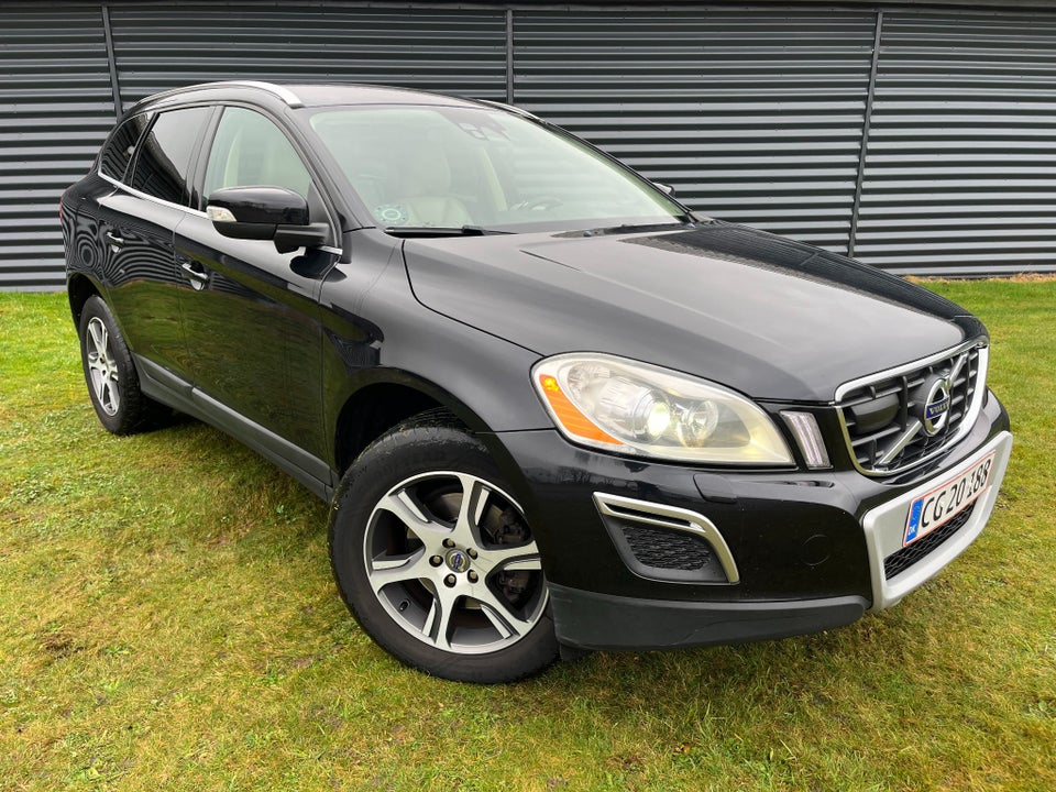 Volvo XC60 2,4 D3 163 Summum aut. AWD 5d