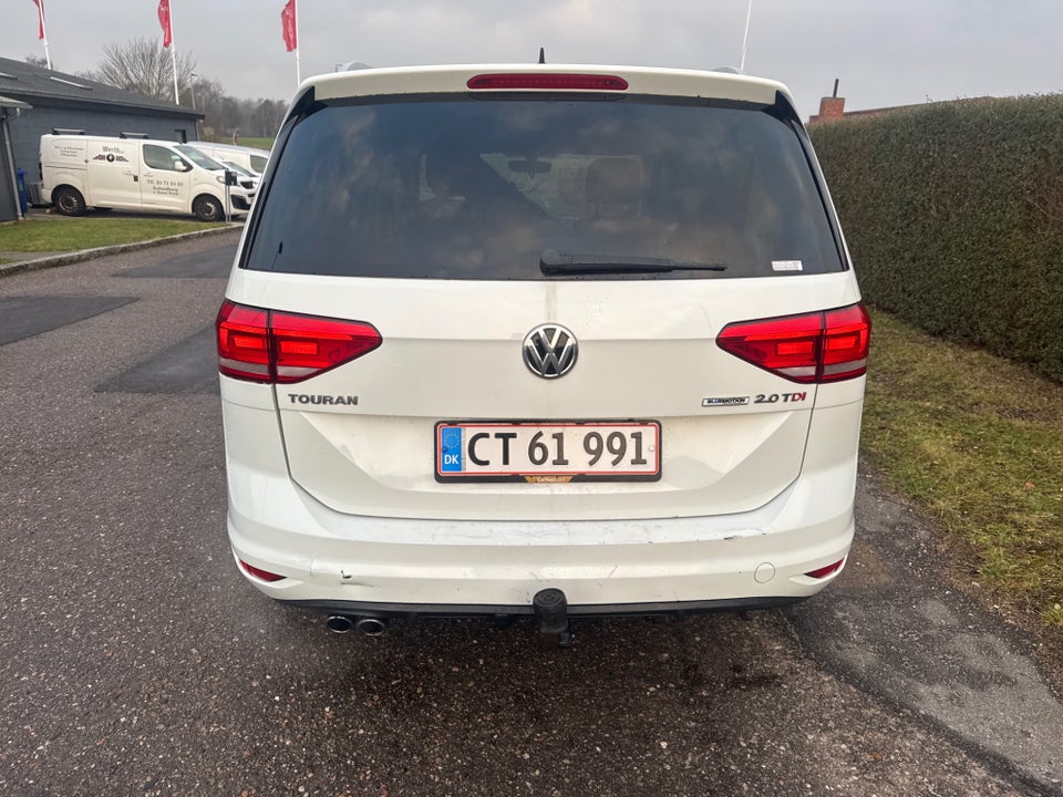VW Touran 2,0 TDi 190 Highline DSG 7prs 5d