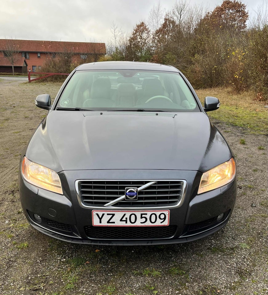 Volvo S80 2,5 T Momentum aut. 4d