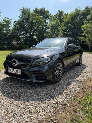 Mercedes C300 de 2,0 AMG Line stc. aut. 5d